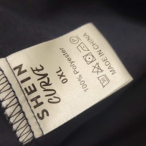 Ruffle Tube Top 🖤 - Picture 9 of 9